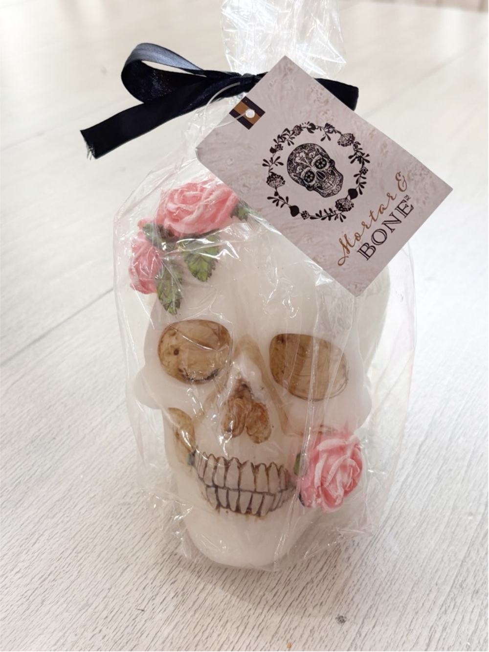 New MORTAR & BONE Candle Roses & Sugar Skull Romance Spirit Goth Halloween 4”X5”